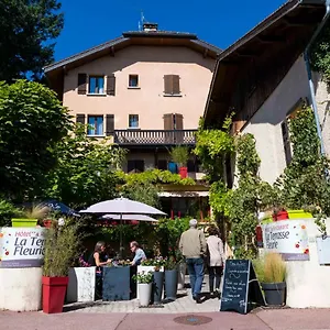 La Terrasse Fleurie, Logis, Et Restaurant Frankrijk